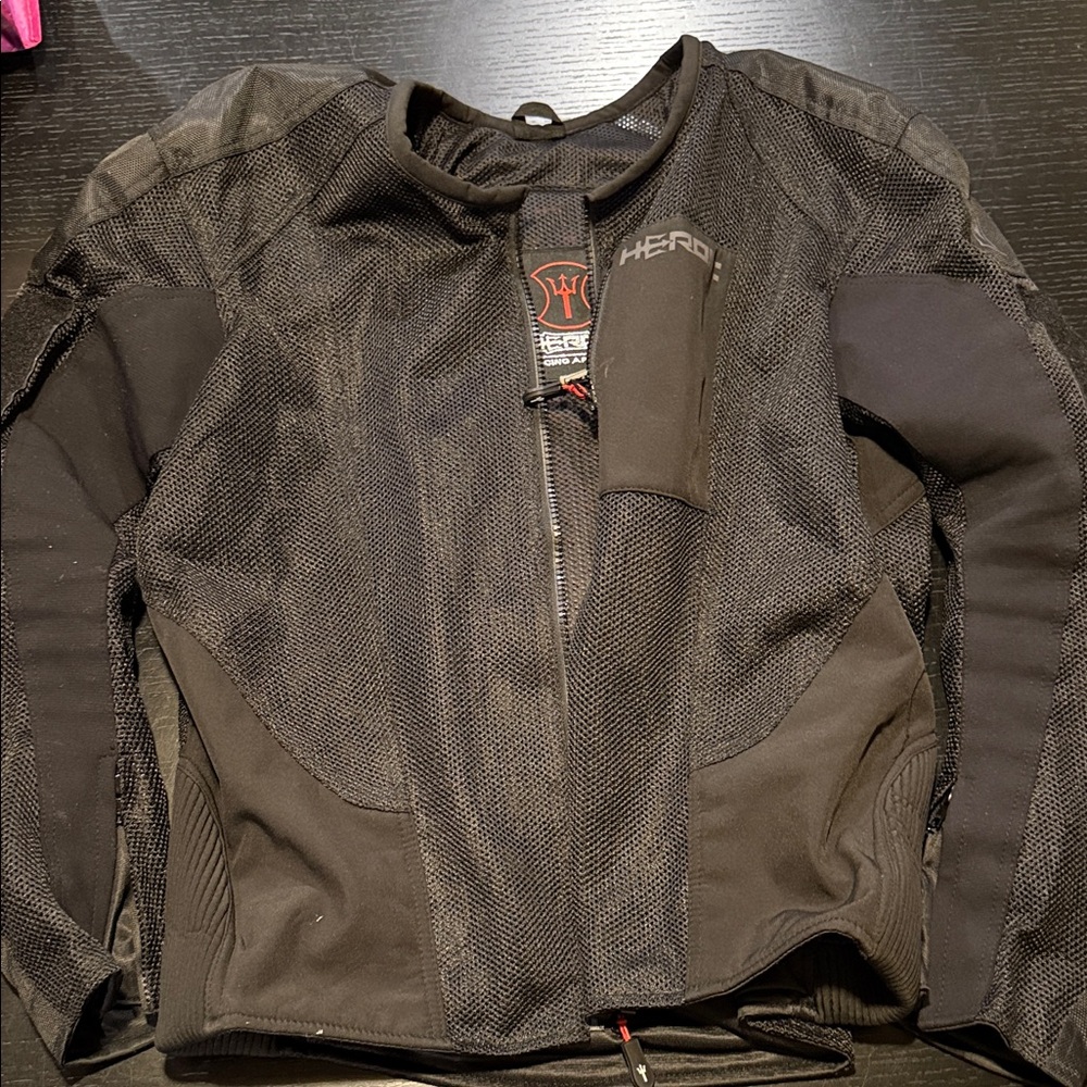 Black HEROIC HIFLO Recon
STREET JACKET w D30
Level 2 Protection Men's Jacket